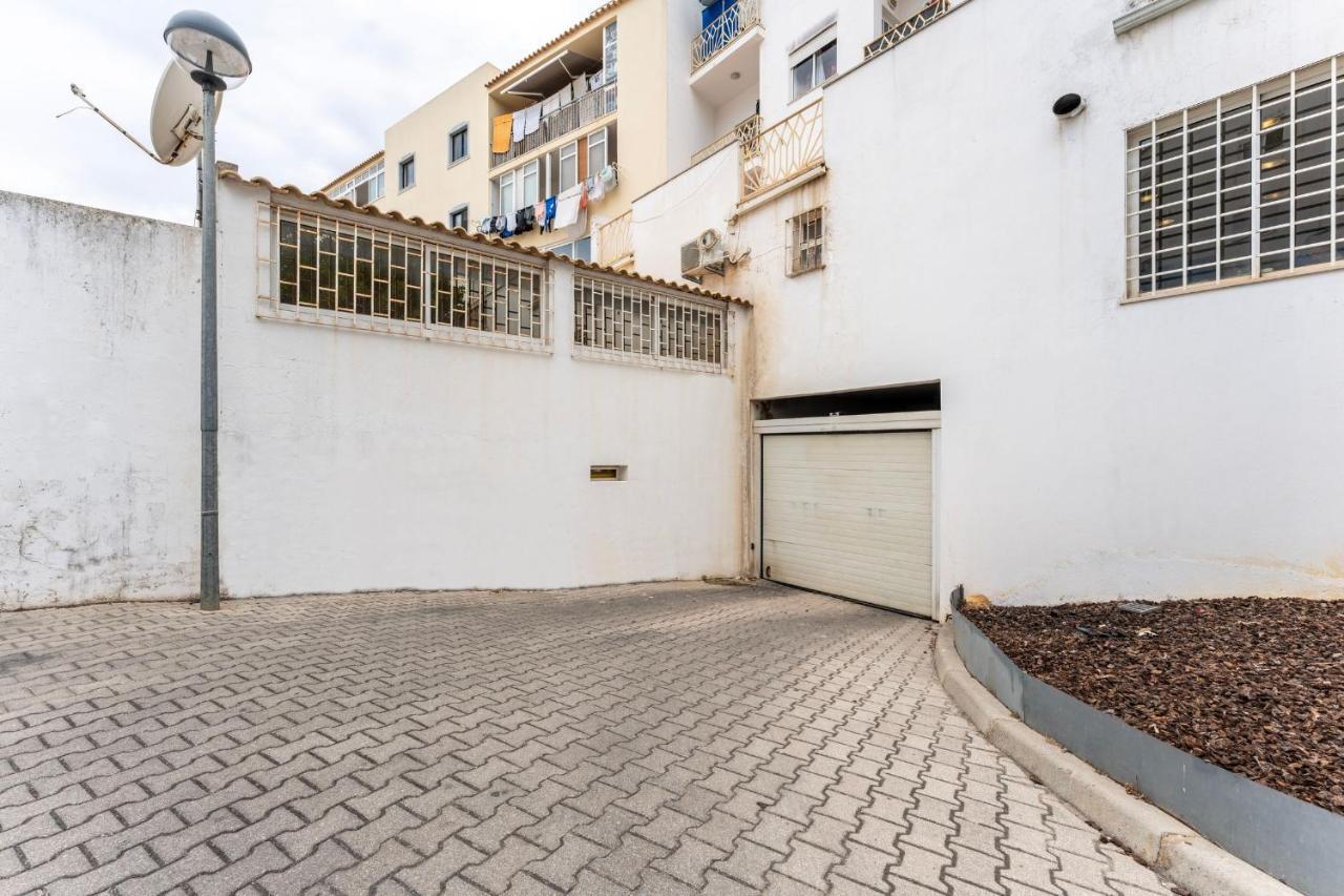 Peaceful 1 Bdr Apartment W/ Balcony By Lovelystay Almancil Exterior foto