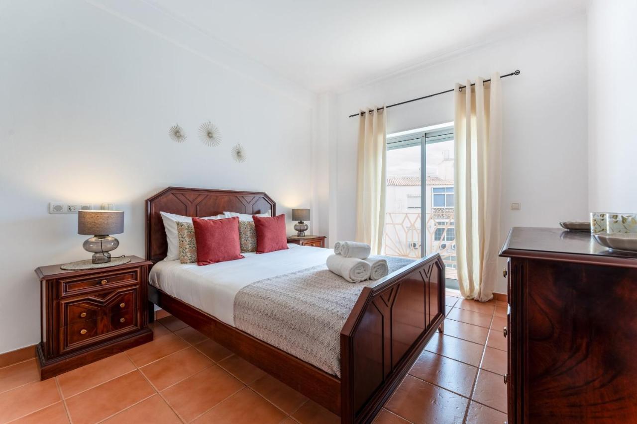 Peaceful 1 Bdr Apartment W/ Balcony By Lovelystay Almancil Exterior foto